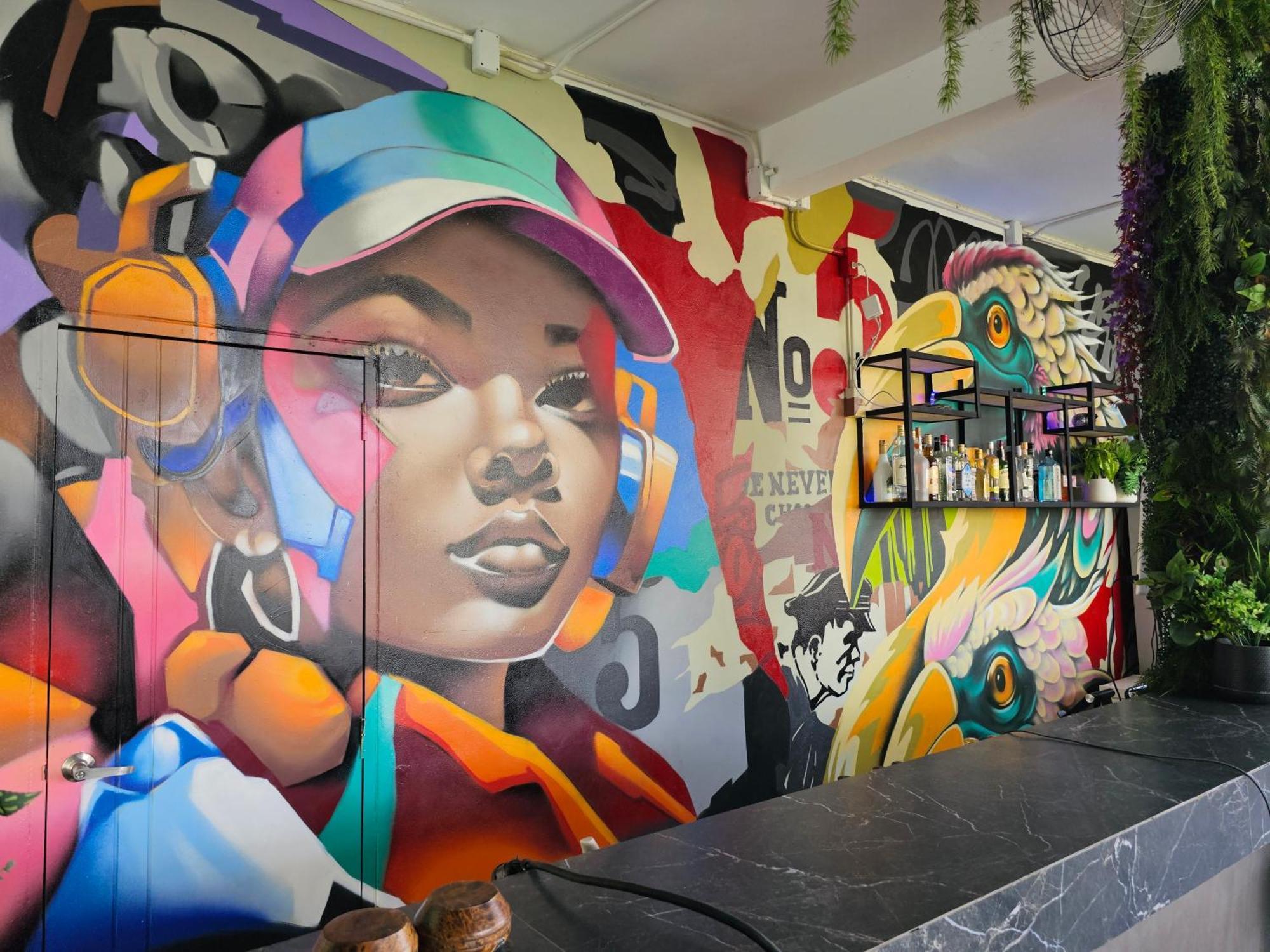 Urban Jungle Hostel Bangkok Ngoại thất bức ảnh