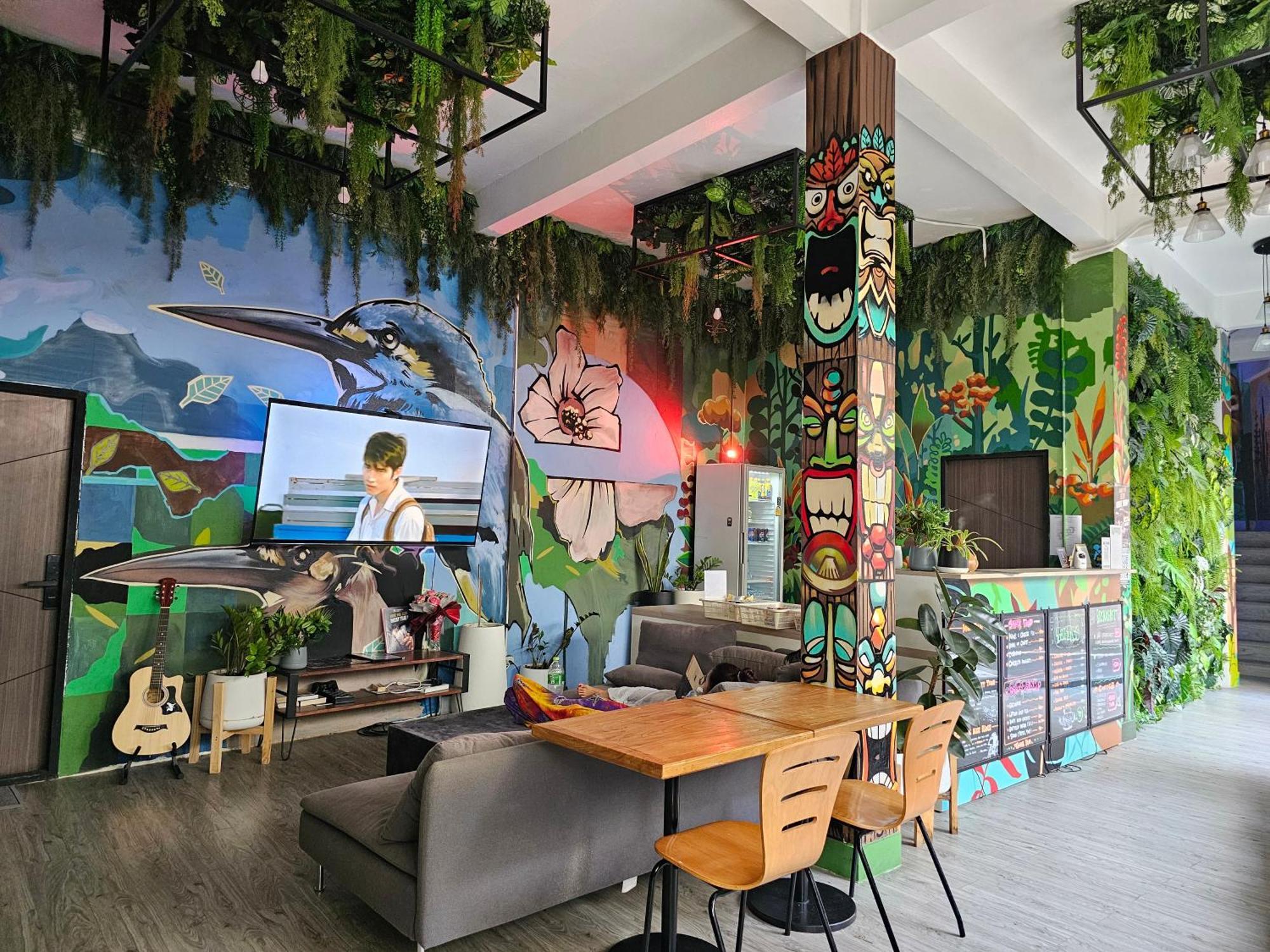 Urban Jungle Hostel Bangkok Ngoại thất bức ảnh